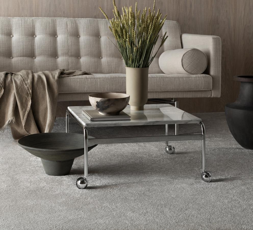 Karin table  carrara marble white